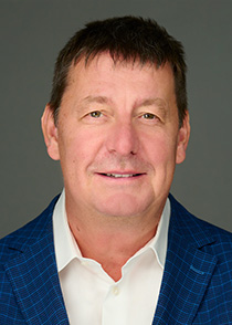 Simon Carruthers